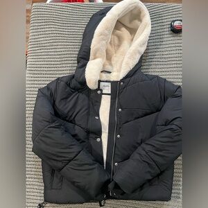 Hollister Ultimate Cozy Lined Puffer
